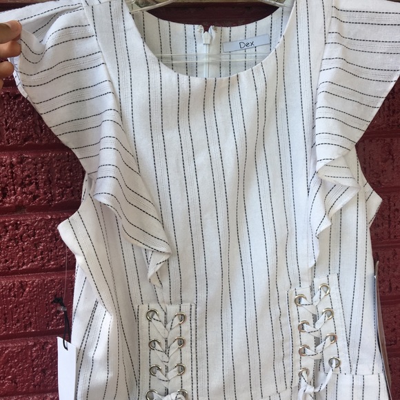 NWT White stripe romper - Picture 5 of 7
